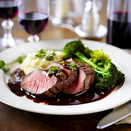 Foto von Rinderfilet mit Rotweinsoße